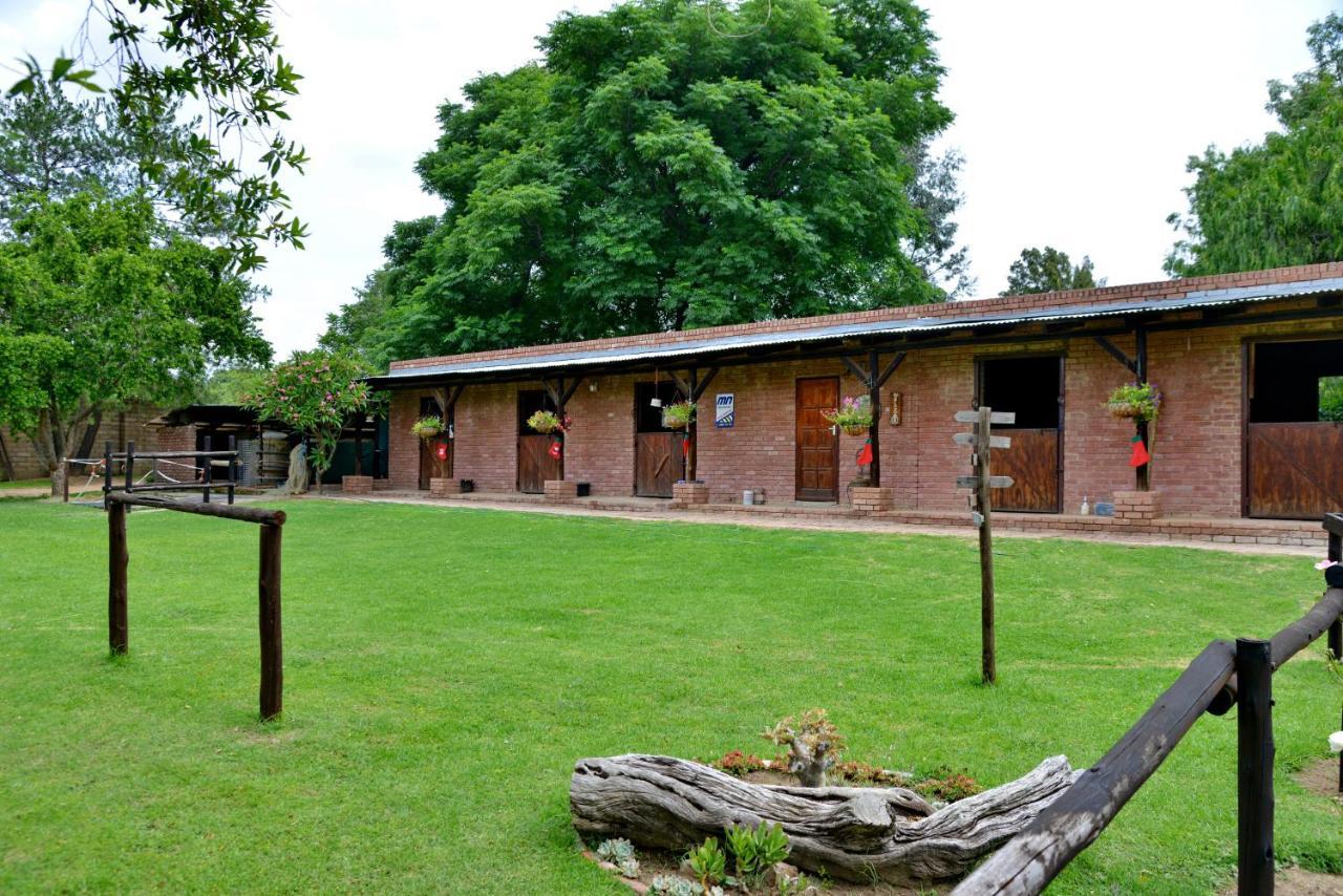 Owls Loft Guest House Midrand Exterior foto